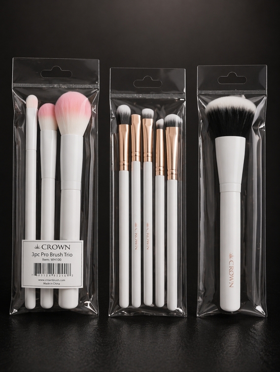 Crown Other - Crown White Makeup Brush Set with Pink-Tipped and Black-White Bristles